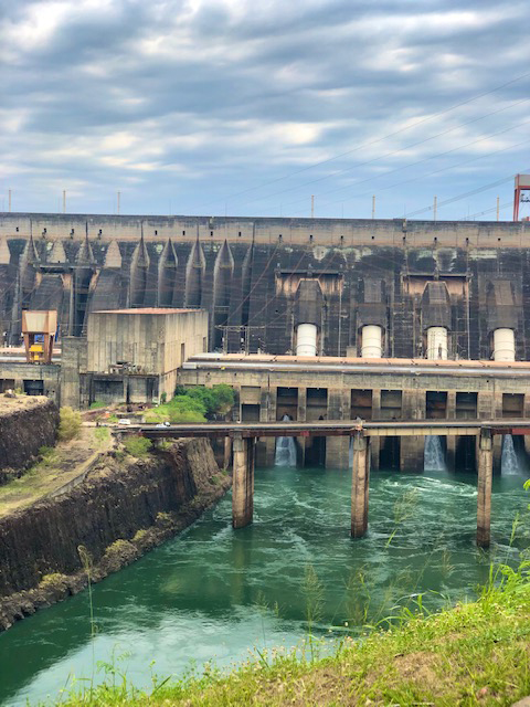 Itaipu (Foto: Simone Sahade)