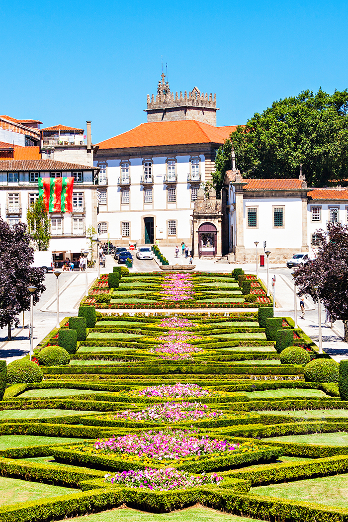 Guimarães, cidade berço de Portugal (Foto: Adobe Stock)